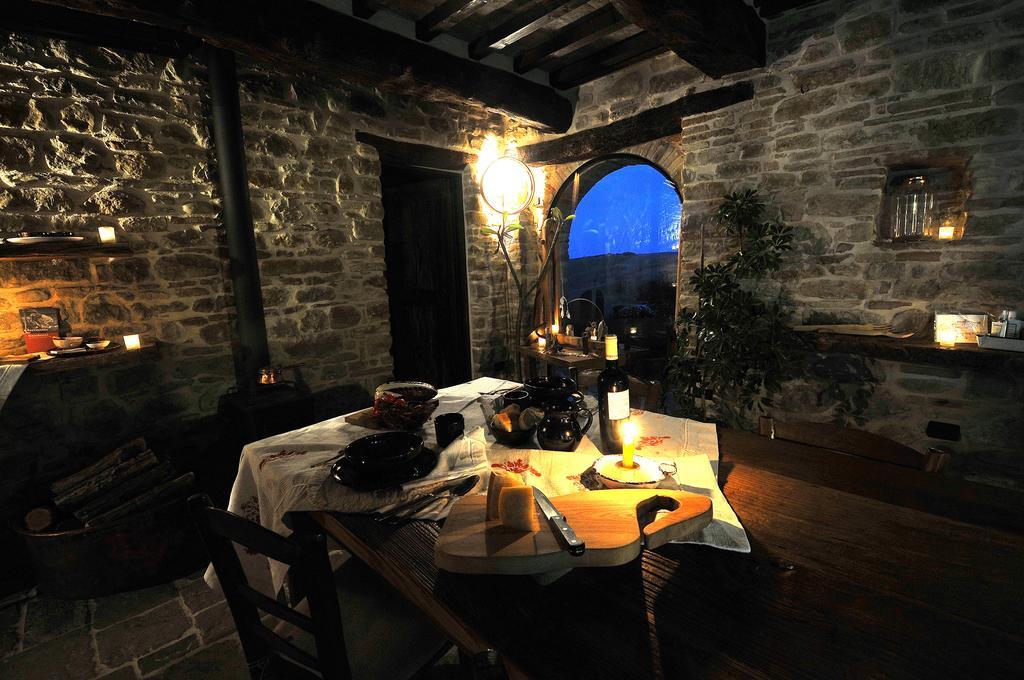 Gasthaus Il Capuccio San Lorenzo in Campo Exterior foto